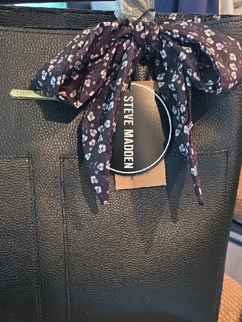 Steve Madden Black BNELLIE Large Tote with Scarf - Picture 2 of 6